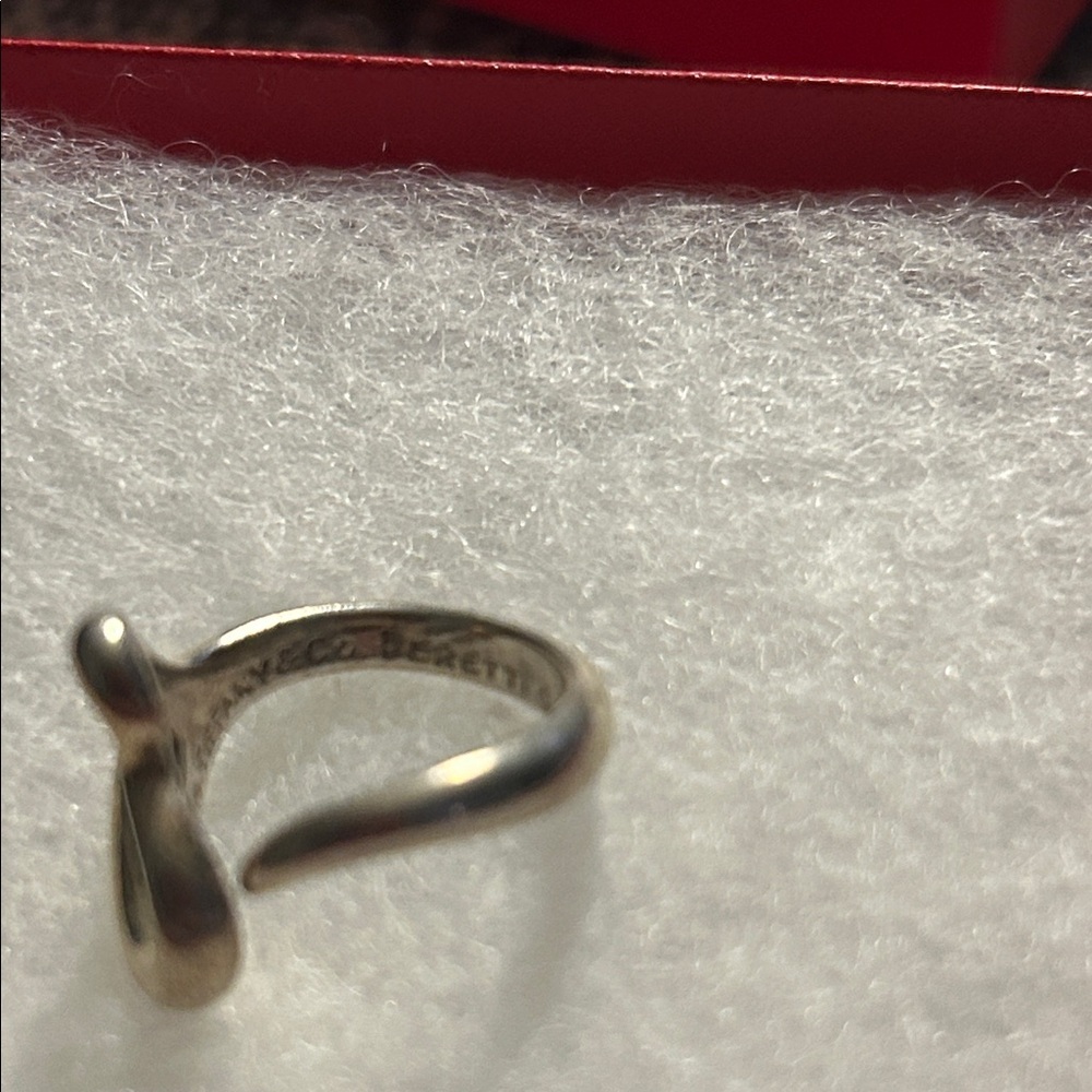 135. Tiffany & Co. Silver Open Heart Ring with COA - Picture 3 of 4